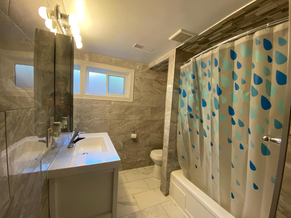 Yonge And Finch Subway !U Spacious & Cozy Private Bdr With Shared Bathroom Toronto Buitenkant foto